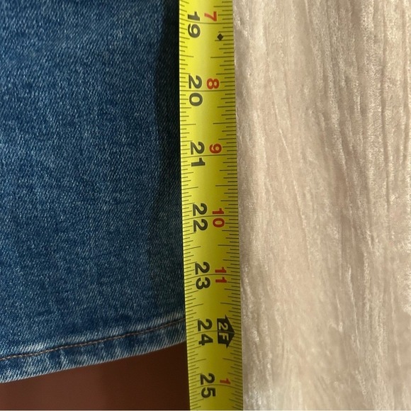 Madewell Maternity Over-the-Belly Kick Out Crop Jeans Oneida Wash NWT Size 25P - Picture 8 of 9